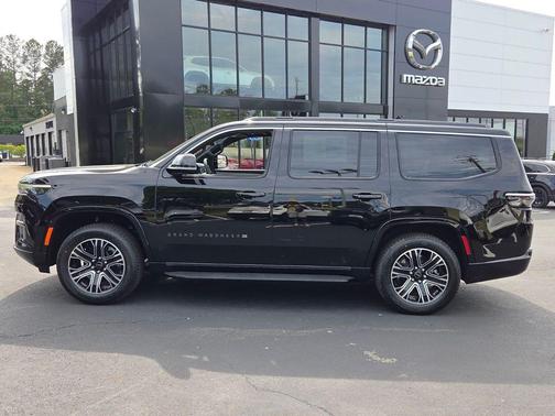 Gloss Black 2026 Jeep Grand Wagoneer Base