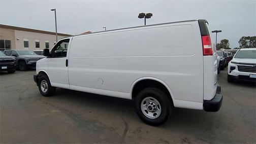 2023 GMC Savana 2500 Work Van