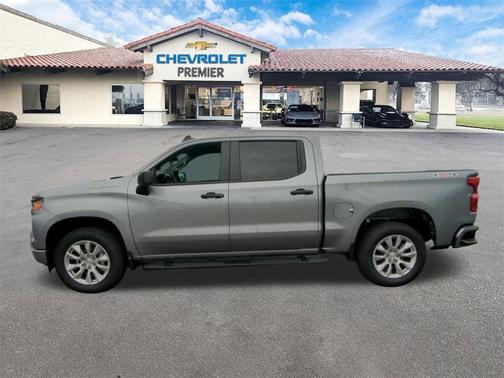 2025 Chevrolet Silverado 1500 Custom