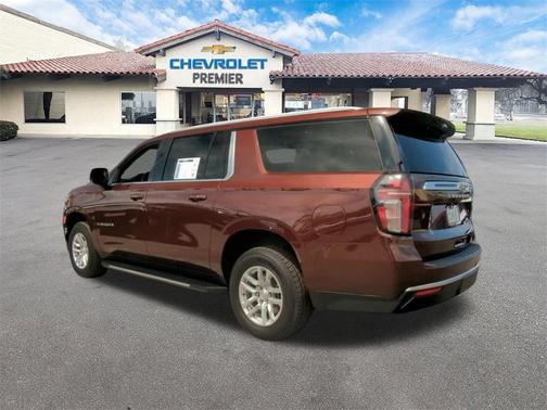 2023 Chevrolet Suburban LT