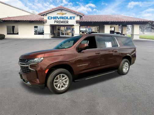 2023 Chevrolet Suburban LT