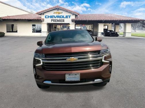 2023 Chevrolet Suburban LT