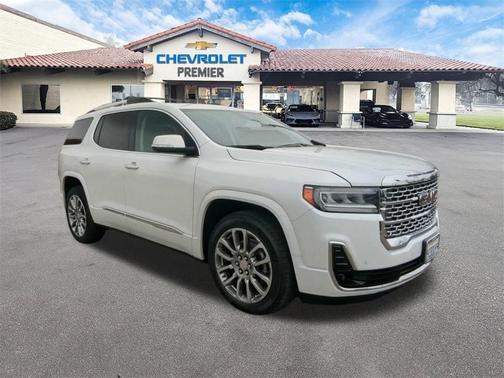 2022 GMC Acadia Denali