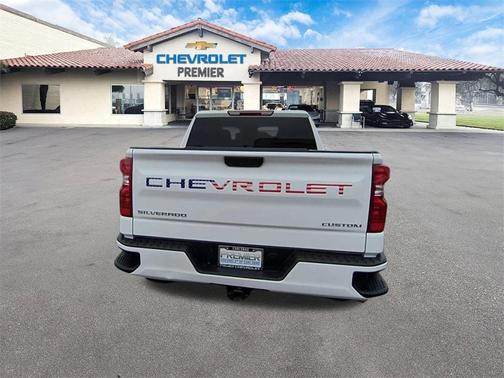 2023 Chevrolet Silverado 1500 Custom