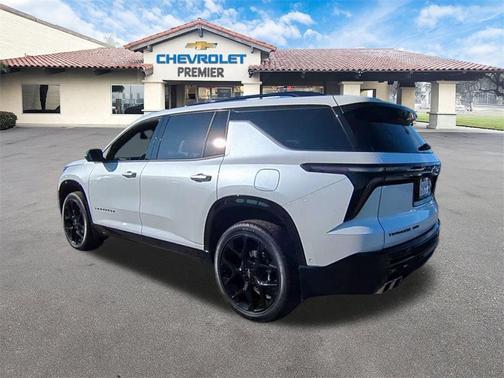 2025 Chevrolet Traverse RS