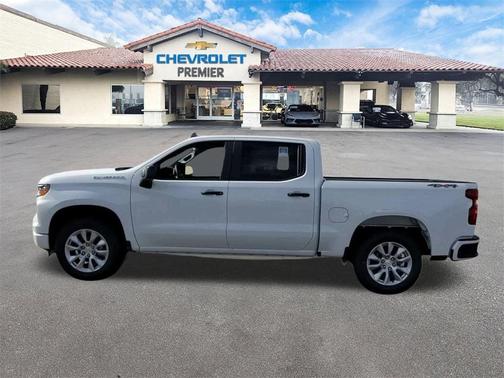2023 Chevrolet Silverado 1500 Custom