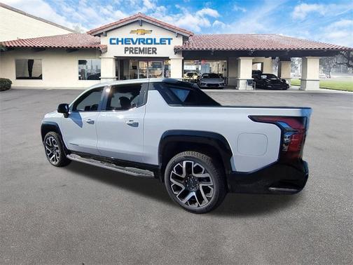 2025 Chevrolet Silverado EV RST