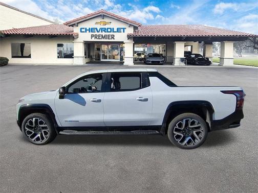 2025 Chevrolet Silverado EV RST