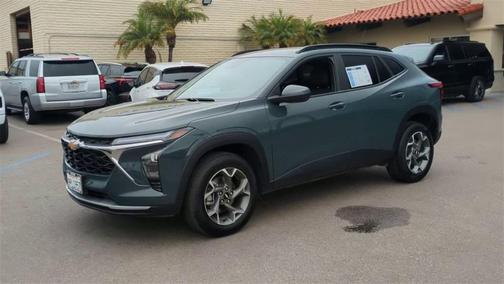 2025 Chevrolet Trax LT