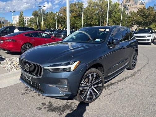 2023 Volvo XC60 B5 Plus Bright Theme