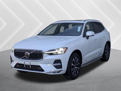 2023 Volvo XC60 B5 Plus Bright Theme