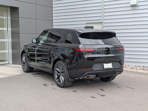 2025 Land Rover Range Rover Sport P360 SE