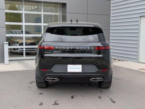 2025 Land Rover Range Rover Sport P360 SE