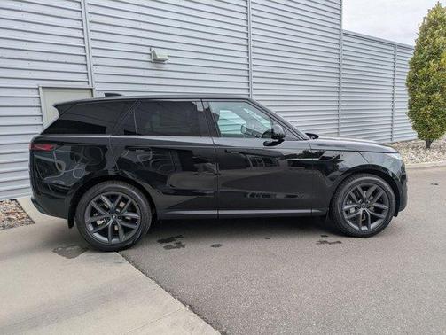 2025 Land Rover Range Rover Sport P360 SE