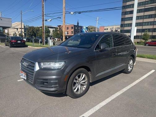 2019 Audi Q7 55 Premium Plus