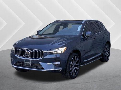 2023 Volvo XC60 Recharge Plug-In Hybrid T8 Ultimate Bright Theme