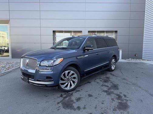 2022 Lincoln Navigator L Reserve