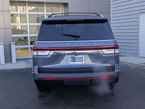 2022 Lincoln Navigator L Reserve