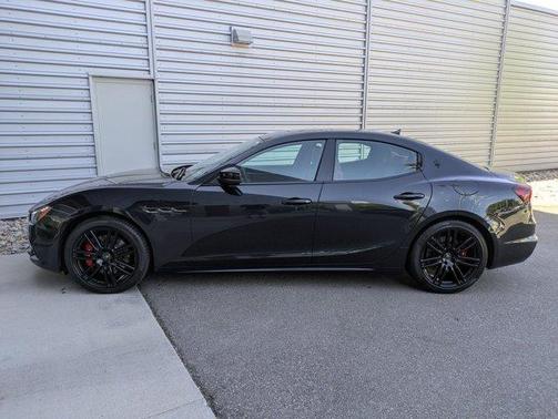 2023 Maserati Ghibli Modena Q4