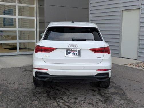 2023 Audi Q3 45 S line Premium