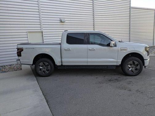 2023 Ford F-150 Lightning LARIAT