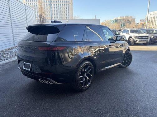 2025 Land Rover Range Rover Sport P530 Dynamic SE