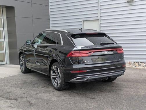 2019 Audi Q8 Premium Plus