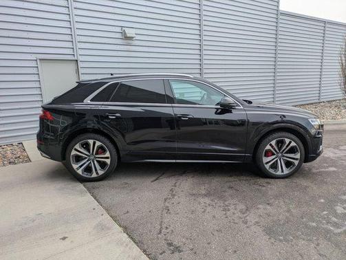 2019 Audi Q8 Premium Plus