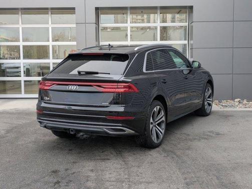 2019 Audi Q8 Premium Plus