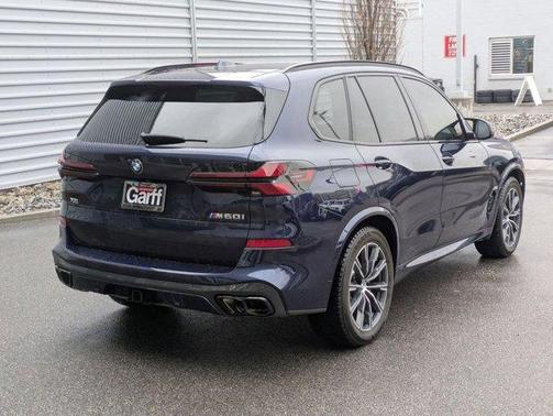 Tanzanite Blue II Metallic 2025 BMW X5 M60i