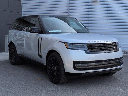2025 Land Rover Range Rover P400 SE