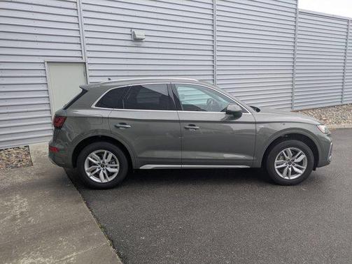 2024 Audi Q5 45 S line quattro Premium
