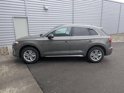 2024 Audi Q5 45 S line quattro Premium