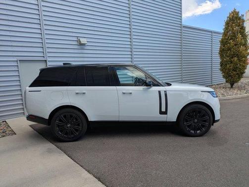 2025 Land Rover Range Rover P400 SE