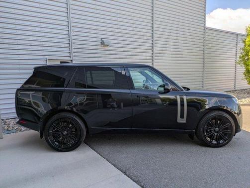 2025 Land Rover Range Rover AUTOBIOGRAPHY