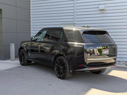 2025 Land Rover Range Rover AUTOBIOGRAPHY