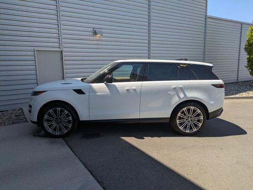 2025 Land Rover Range Rover Sport P360 SE