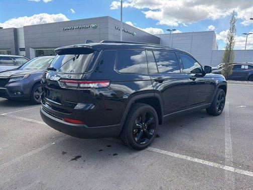 Diamond Black 2023 Jeep Grand Cherokee L Laredo