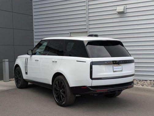 2025 Land Rover Range Rover P530 SE
