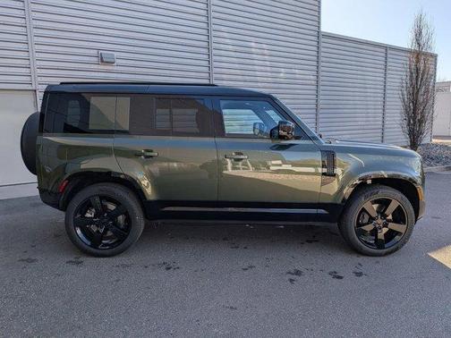 2026 Land Rover Defender P400 X-Dynamic SE