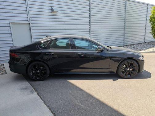 2024 Jaguar XF R-Dynamic SE