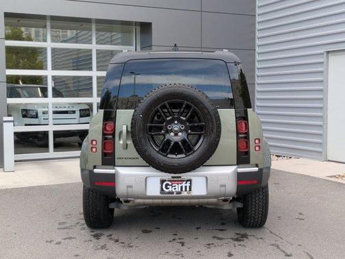 2025 Land Rover Defender P400 S