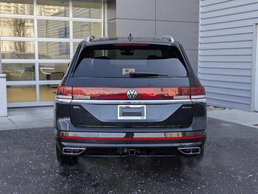 2024 Volkswagen Atlas 2.0T SEL Premium R-Line