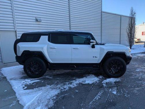 2024 GMC HUMMER EV SUV 2X