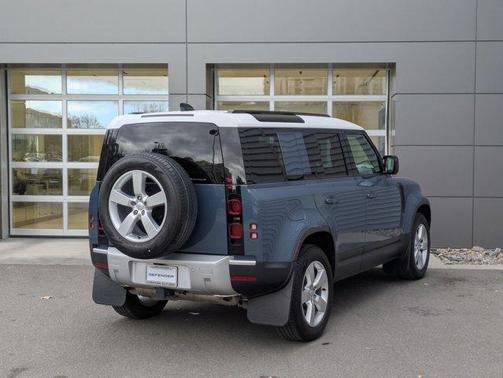 2025 Land Rover Defender P300