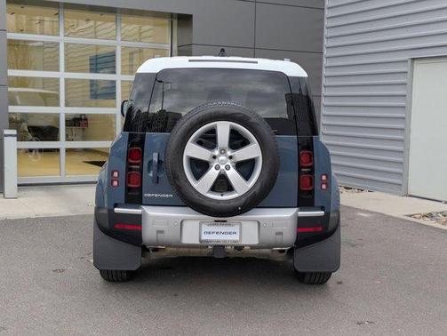 2025 Land Rover Defender P300