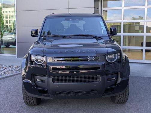 Santorini Black 2026 Land Rover Defender P400 X-Dynamic SE
