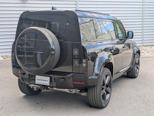 Santorini Black 2026 Land Rover Defender P400 X-Dynamic SE