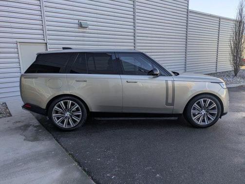 2023 Land Rover Range Rover P400 SE