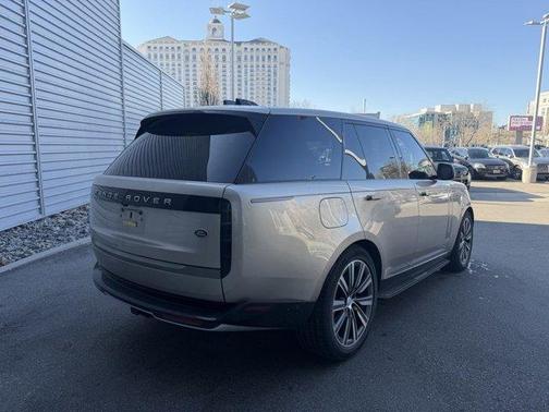 2023 Land Rover Range Rover P400 SE
